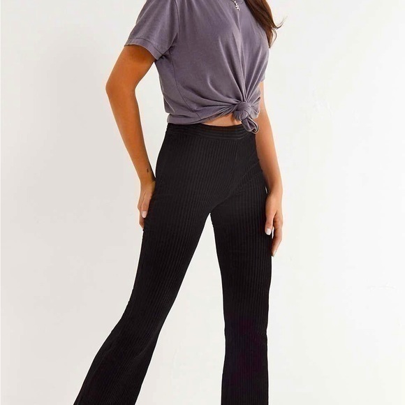 bill blass Pants - Straight leg velour velvet ribbed pants size 10p by bill blass jeanswear